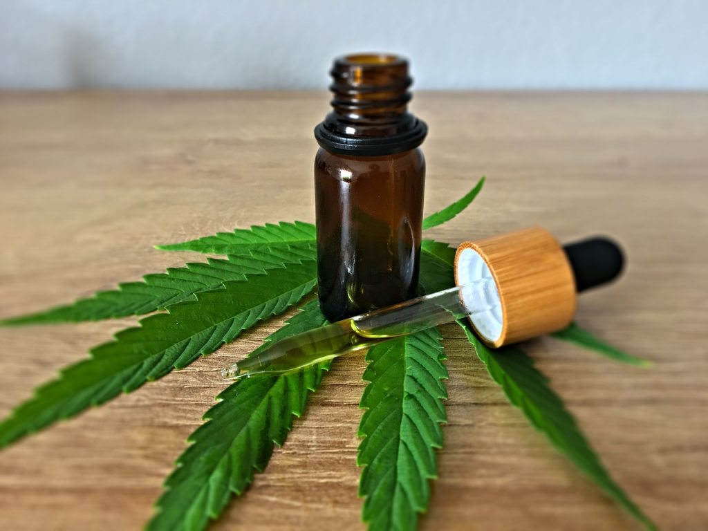 The Skinny on Cannabis Oil Syringes and Applicators